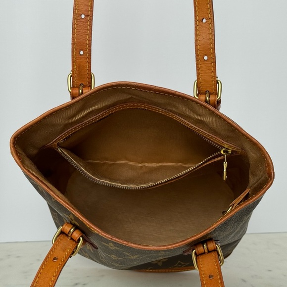 Louis Vuitton Monogram Bucket PM Shoulder Tote Bag - Picture 13 of 15